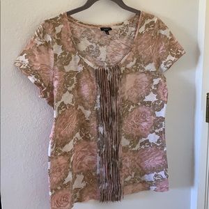Talbots floral print tee w/ pleated accent